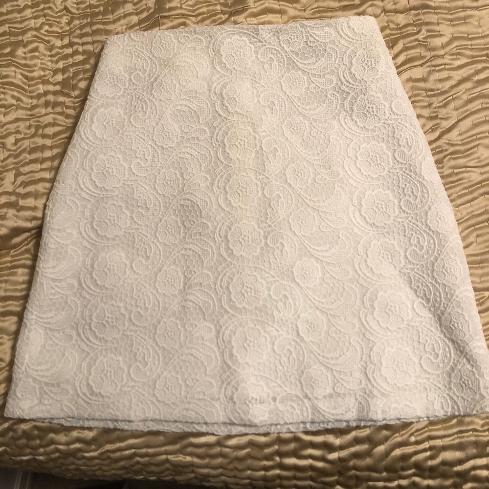 Zara XS white skirt. New with tags